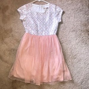Girls dress